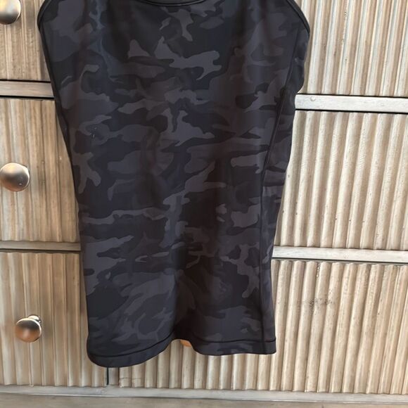 Lululemon Free To Be Tank Incognito Camo Multi Grey size 8 - Picture 5 of 10